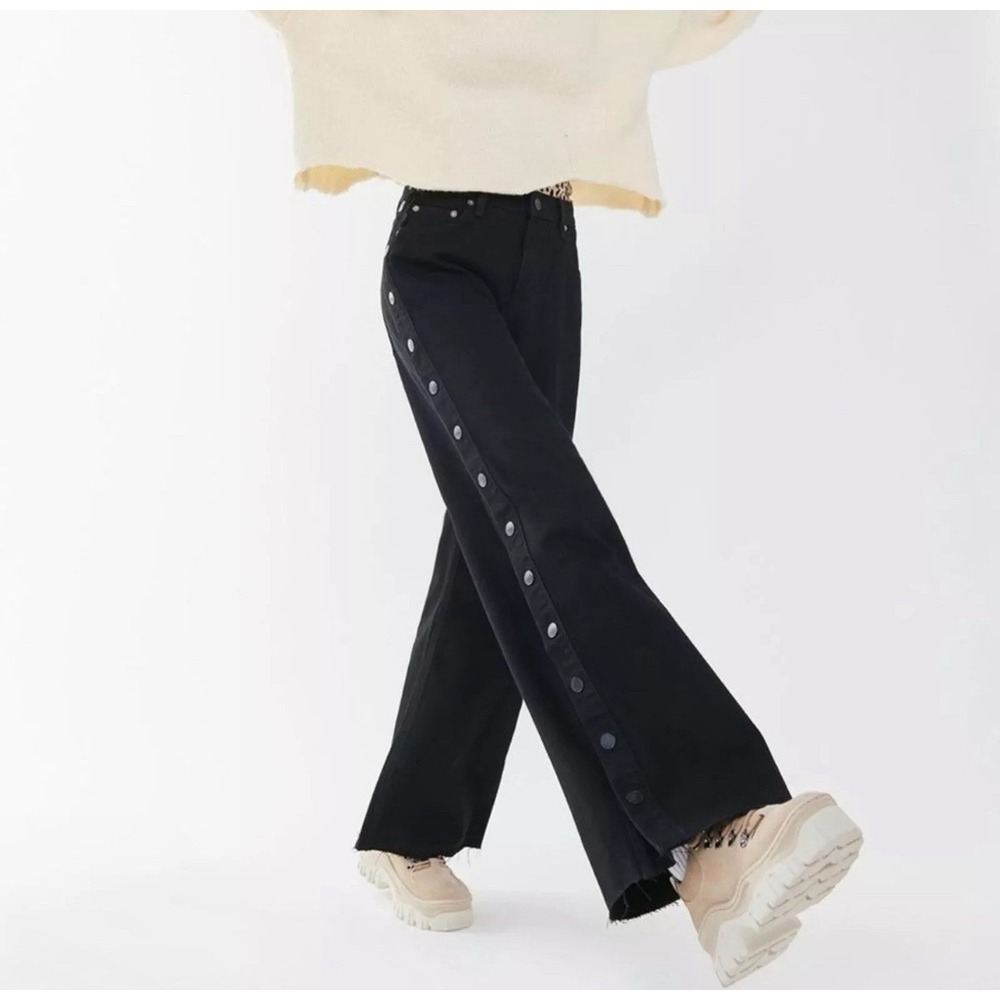 NWT $128 Anthropologie free people ZGY sweeper wide leg snap button jeans 28 New